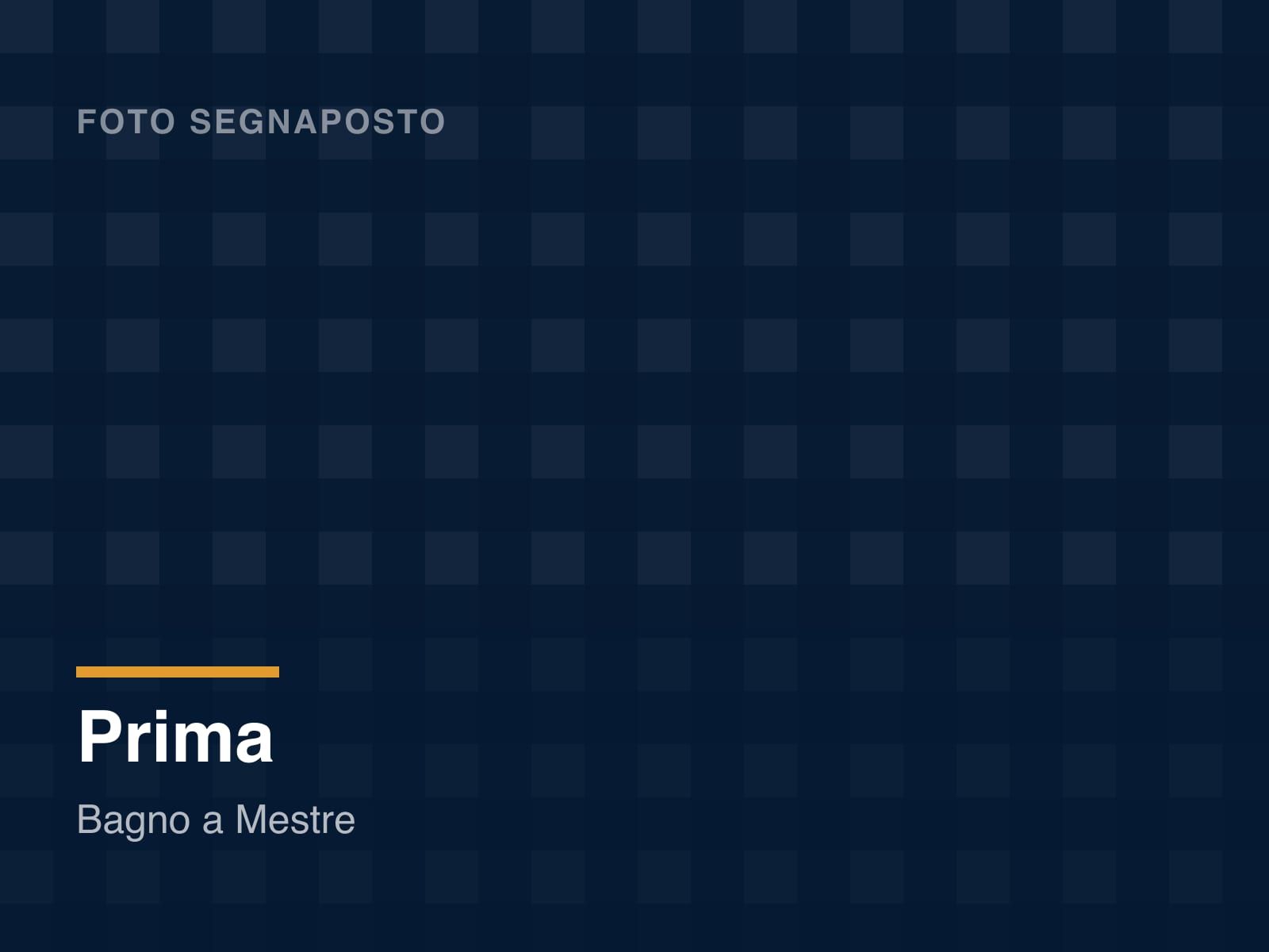 Prima: La stanza da bagno vista dall'ingresso, prima e dopo l'intervento